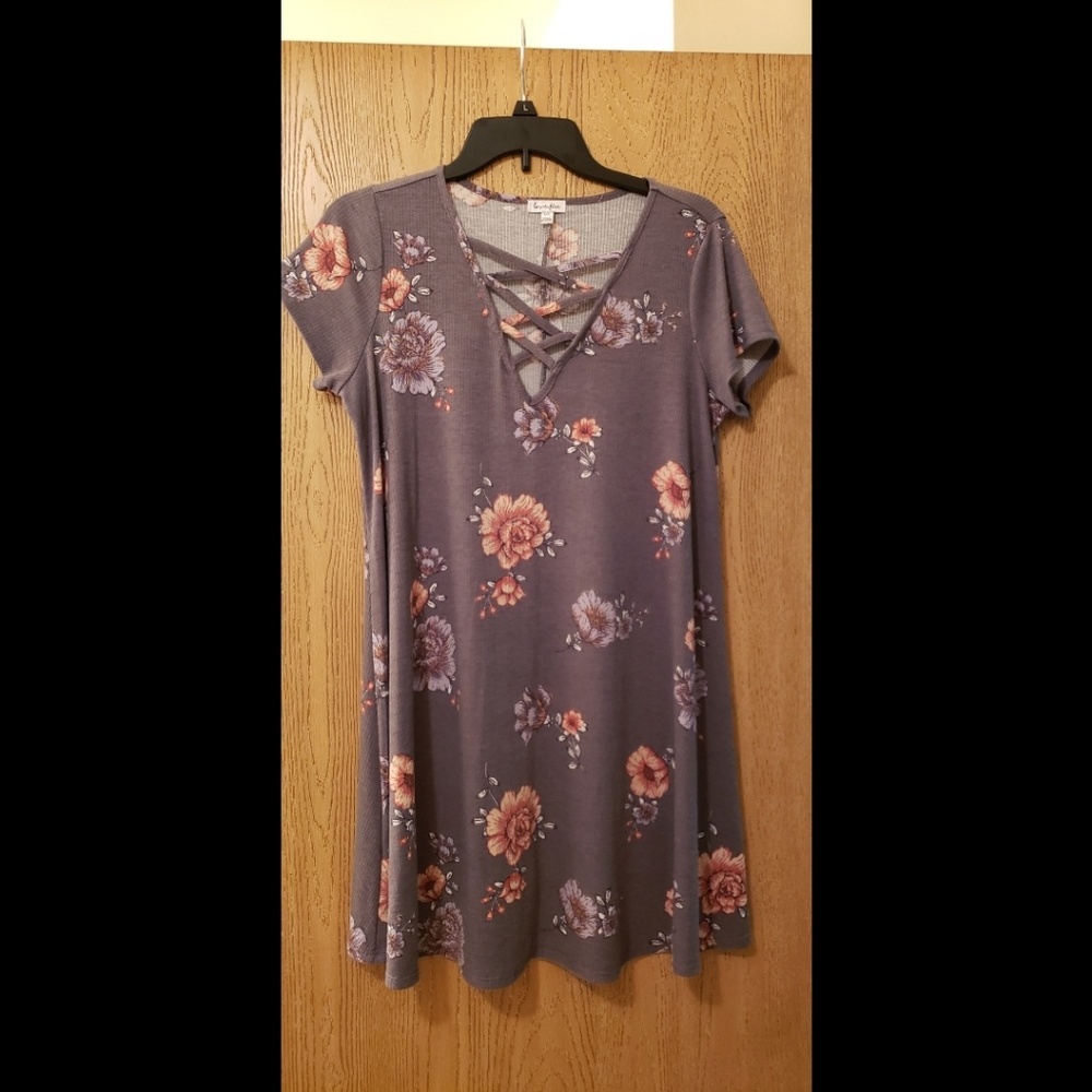 Flower print cross over gray dress